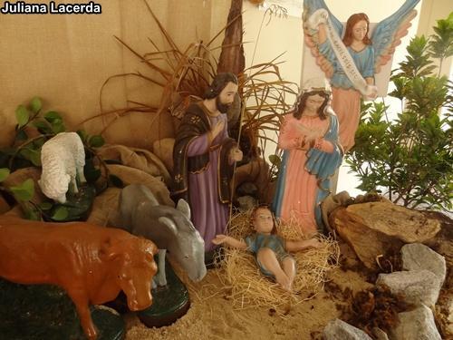 Representao do nascimento de Cristo pode ser vista no prdio 5