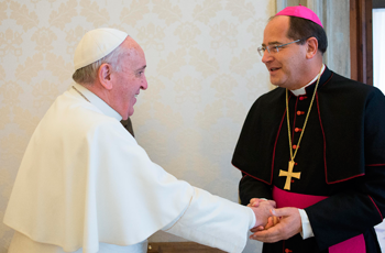 Papa  convidado a visitar o Santurio da Padroeira de Minas