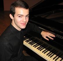 O pianista Daniel Augusto se apresentar na Recepo da manh