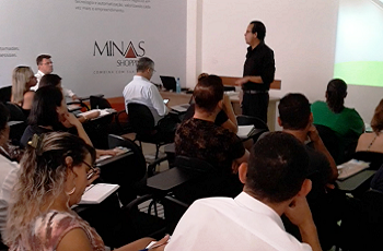 Lojistas do Minas Shopping participaram da palestra no dia 14 de maro