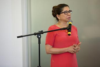 A vice-reitora, professora Patrcia Bernardes, destacou alguns marcos importantes da Universidade